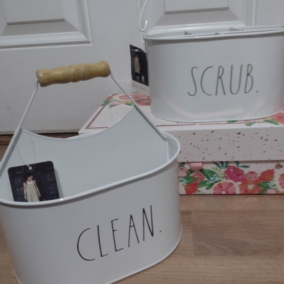 🤍 RAE DUNN "CLEAN" FARMHOUSE STYLE METAL CLEANING CADDY WITH WOOD HANDLE bundle - Picture 3 of 8